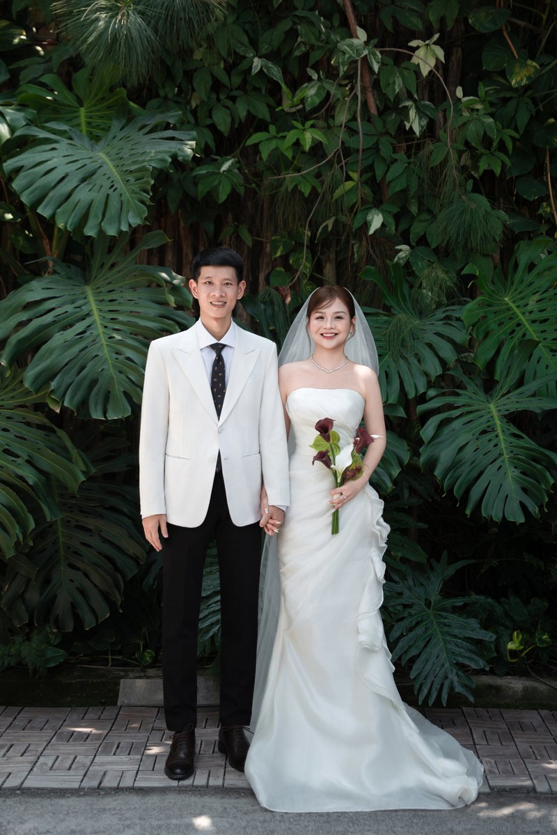 Hữu Trung và Mỹ Nữ